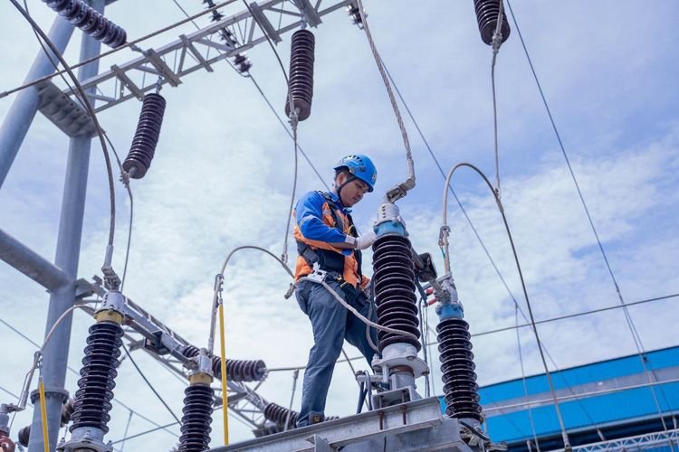 Operasi 371 Generator, PLN Pastikan Pasokan Listrik 19,5 GW Selama Lebaran